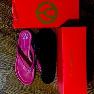 Brand New Pink Sandals 🩴